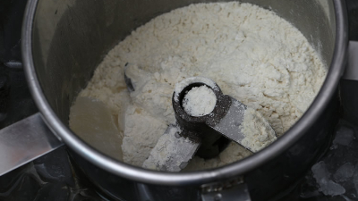 如何改善大豆分離蛋白的可溶性、分散性、乳化性?